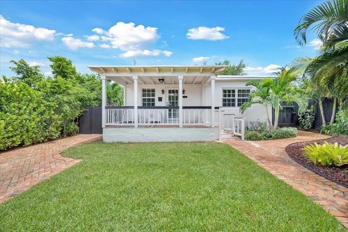 735 Newark Street, West Palm Beach, FL, 33401 | Card Image