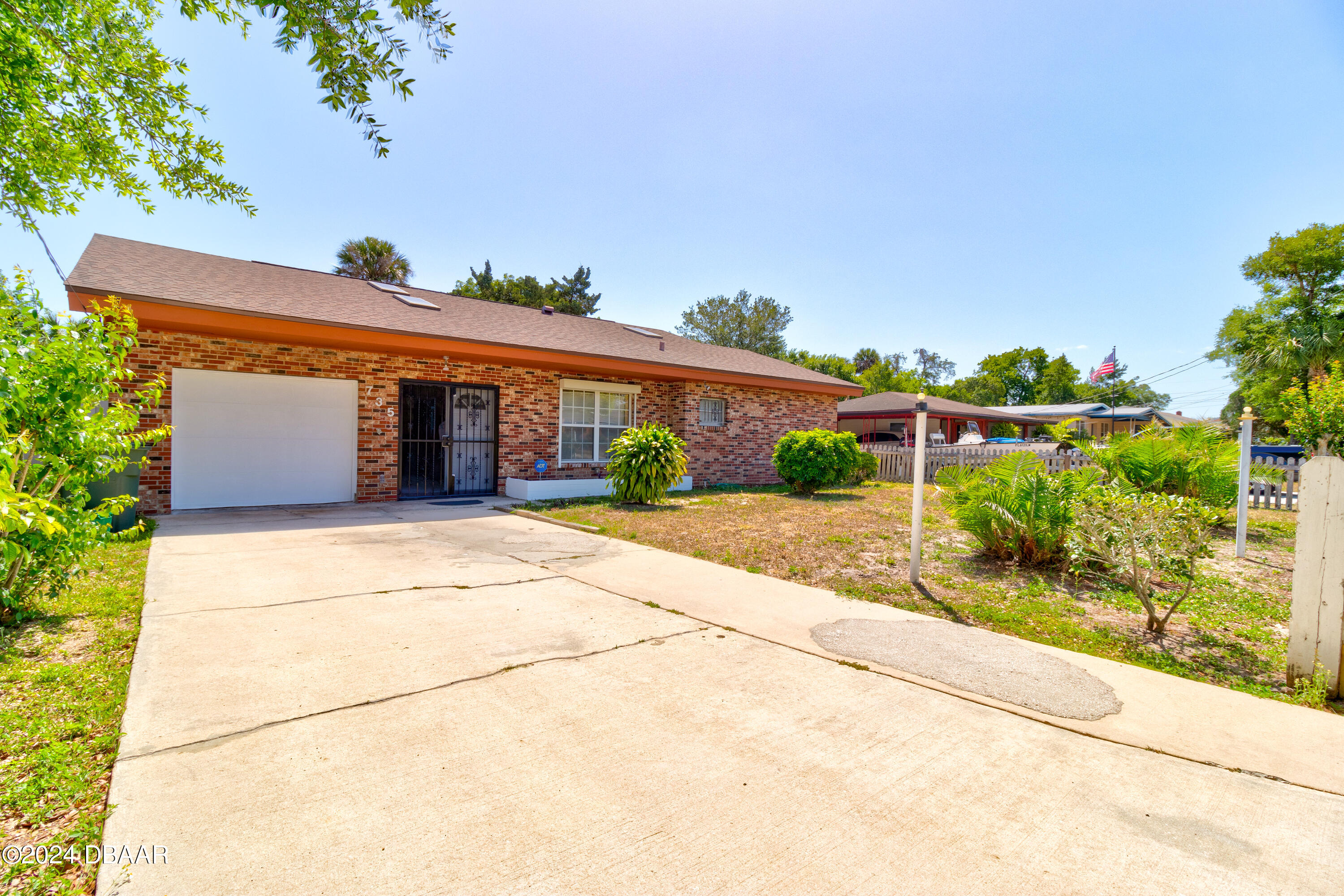 Westmoreland Rd, Daytona Beach, FL 32114