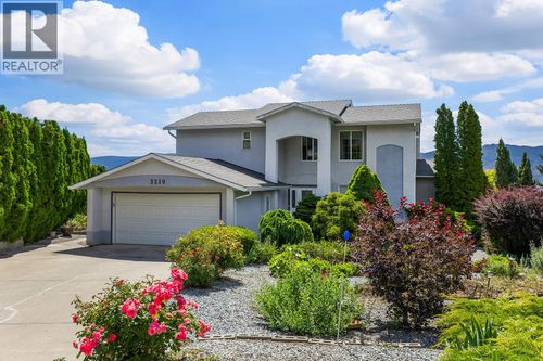 3219 Sagebrush Crt, West Kelowna, BC, V4T2G6 | Card Image