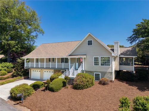 305 Point Place Dr, Westminster, SC, 29693-6442 | Card Image