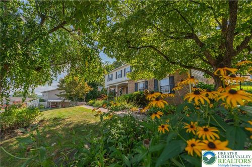 1714 W Furnace St, Emmaus, PA, 18049-3310 | Card Image