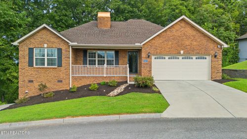 441 Maggie Mack Ln, Sevierville, TN, 37862-4533 | Card Image