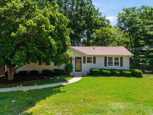 224 Sunset Island Trl, Gallatin, TN, 37066-5675 | Card Image