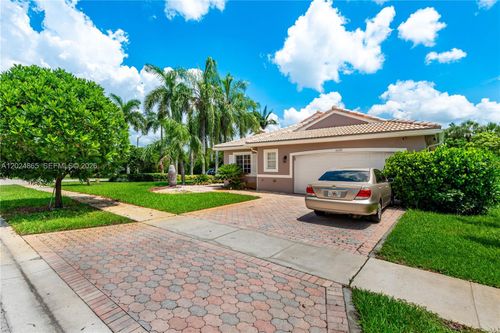 16269 Sw 6th St, Pembroke Pines, FL, 33027-1061 | Card Image