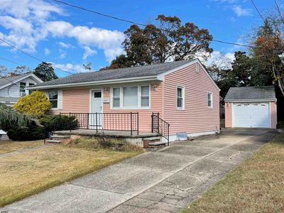 36 W Nevada Ave, House other with 2 bedrooms, 1 bathrooms and null parking in Absecon NJ | Image 1