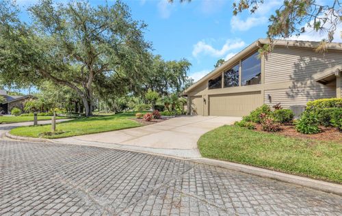 5331 Sand Crane Ct, WESLEY CHAPEL, FL, 33543-4415 | Card Image