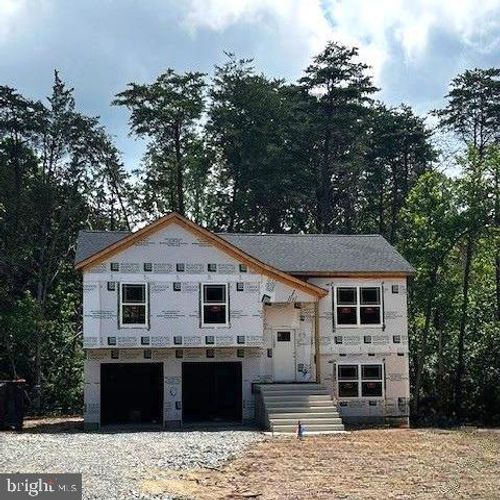 3141 Lewiston Rd, BUMPASS, VA, 23024-9654 | Card Image