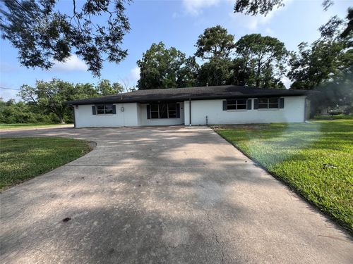 319 E South St, Alvin, TX, 77511-3555 | Card Image