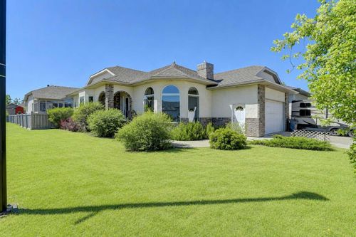 9009 128 Avenue, Grande Prairie, AB, T8X8C7 | Card Image