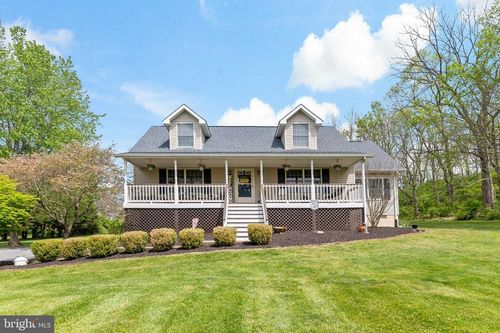 63 Lewill Ln, BUNKER HILL, WV, 25413-2498 | Card Image