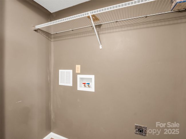 2403 Deermouse Way, Condo with 2 bedrooms, 2 bathrooms and null parking in Hendersonville NC | Image 29