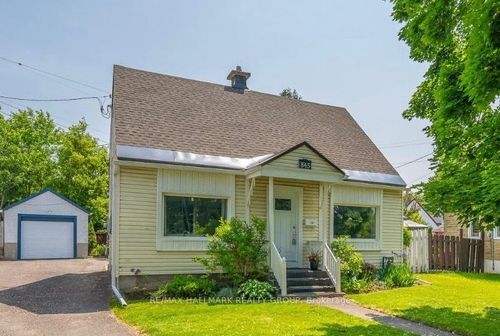 845 Merivale Rd, Ottawa, ON, K1Z5Z7 | Card Image