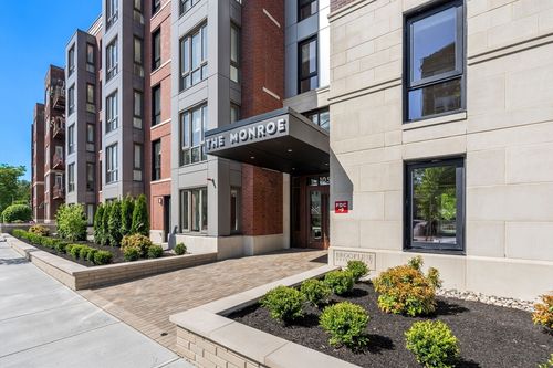 apt-402-105 Washington St, Boston, MA, 02135-4377 | Card Image