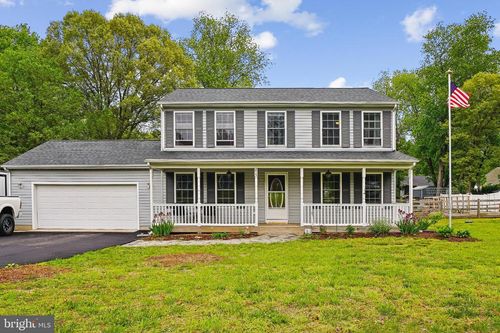 215 Fairview Dr, CHESTERTOWN, MD, 21620-2884 | Card Image