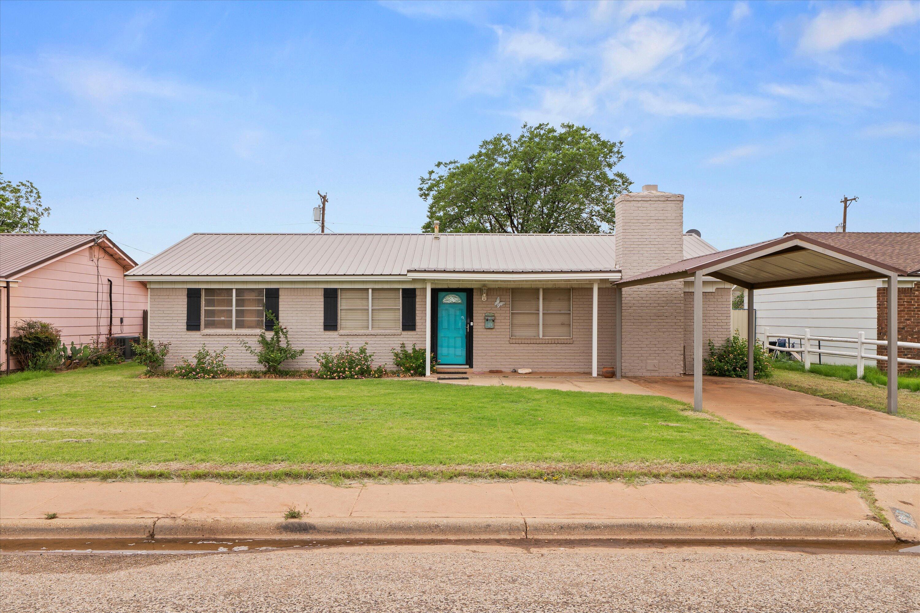 Residential in Brownfield