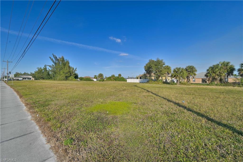 Land in CAPE CORAL
