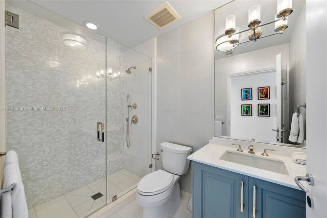 APT-2801 - 50 S Pointe Dr, Condo with 3 bedrooms, 4 bathrooms and null parking in Miami Beach FL | Image 17