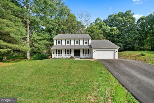 6112 Hillview Ct, MANASSAS, VA, 20112-3048 | Card Image