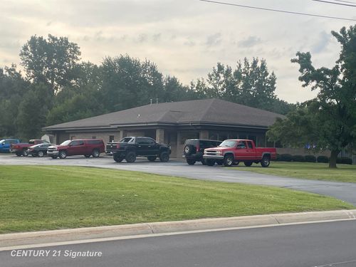 11446 N Linden Rd, Clio, MI, 48420-8586 | Card Image