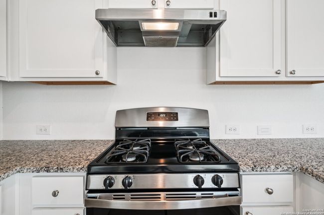 20305 Andalusite Way, House other with 3 bedrooms, 3 bathrooms and null parking in San Antonio TX | Image 11