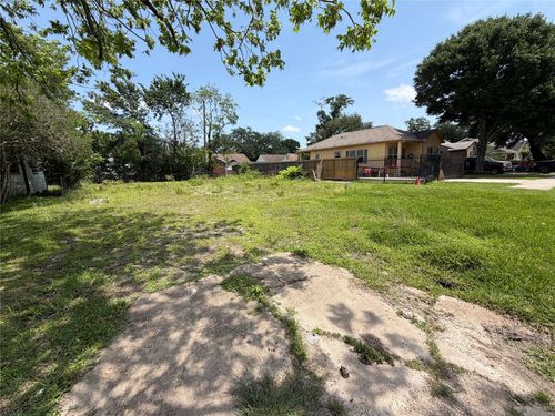 4503 Dewberry St, Houston, TX, 77021-3909 | Card Image