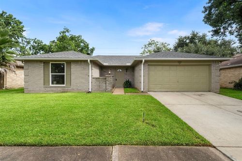 2803 N Brompton Drive, Pearland, TX, 77584 | Card Image