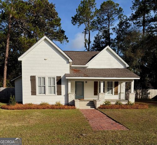 611 W 3rd St, Ocilla, GA, 31774-1737 | Card Image