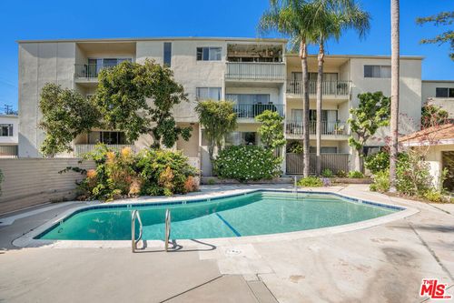 301-10240 Camarillo St, Toluca Lake, CA, 91602-1602 | Card Image