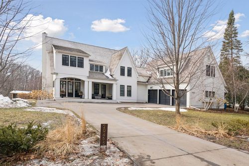 20455 Park Pl, Excelsior, MN, 55331-9224 | Card Image