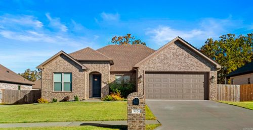 9824 Oak Forest Ln, Sherwood, AR, 72120-2588 | Card Image