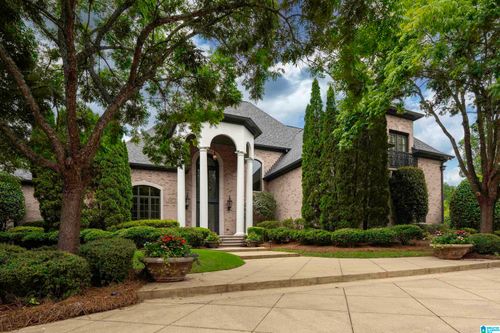 987 Garland Cv, Hoover, AL, 35242-7289 | Card Image