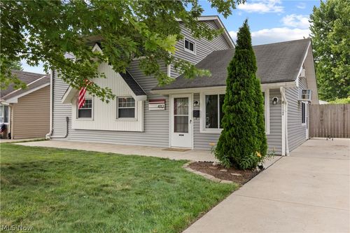 4112 Brockley Ave, Sheffield Lake, OH, 44054-2110 | Card Image