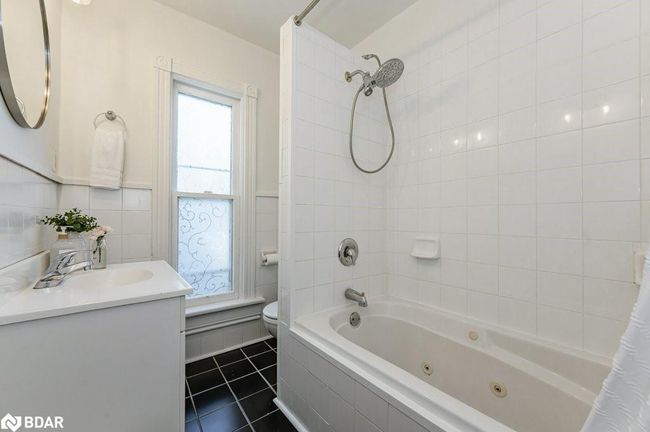 168 Paisley St, House other with 3 bedrooms, 1 bathrooms and 4 parking in Guelph ON | Image 28
