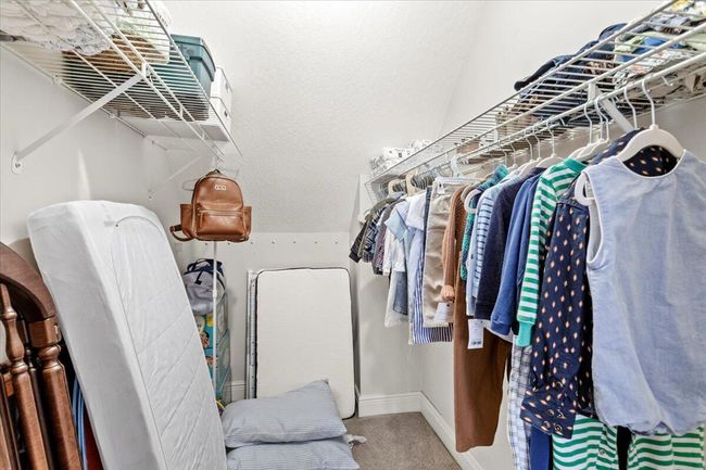 33-Closet | Image 33