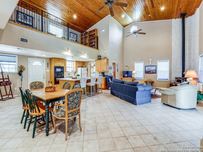 6300 Hickory Forrest Dr, House other with 2 bedrooms, 4 bathrooms and null parking in Seguin TX | Image 4
