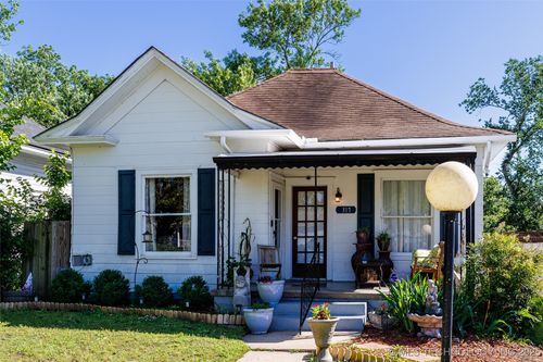 317 E 4th St, Claremore, OK, 74017-7407 | Card Image