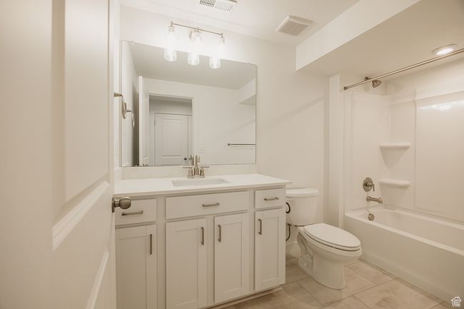 Basement Bathroom | Image 20