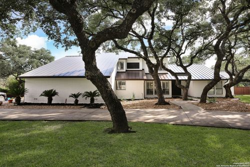 29266 Seabiscuit Dr, Boerne, TX, 78015-4460 | Card Image