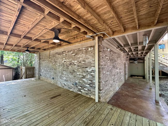 lower level porch | Image 60