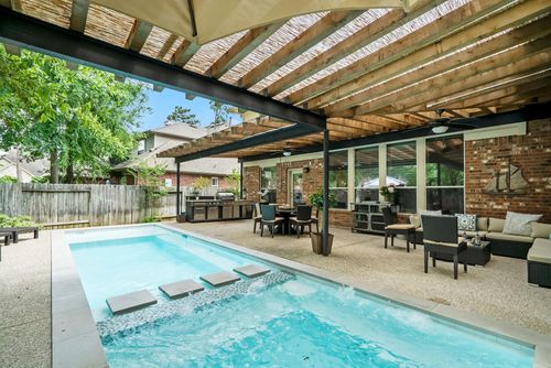6 Stickley Ct, The Woodlands, TX, 77382-2889 | Card Image