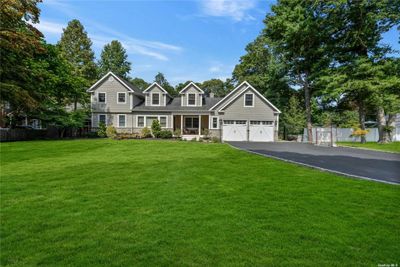 115 Brook Lane, House other with 4 bedrooms, 3 bathrooms and null parking in Smithtown NY | Image 3