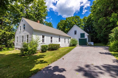 38 W Main St, Warner, NH, 03278-4213 | Card Image