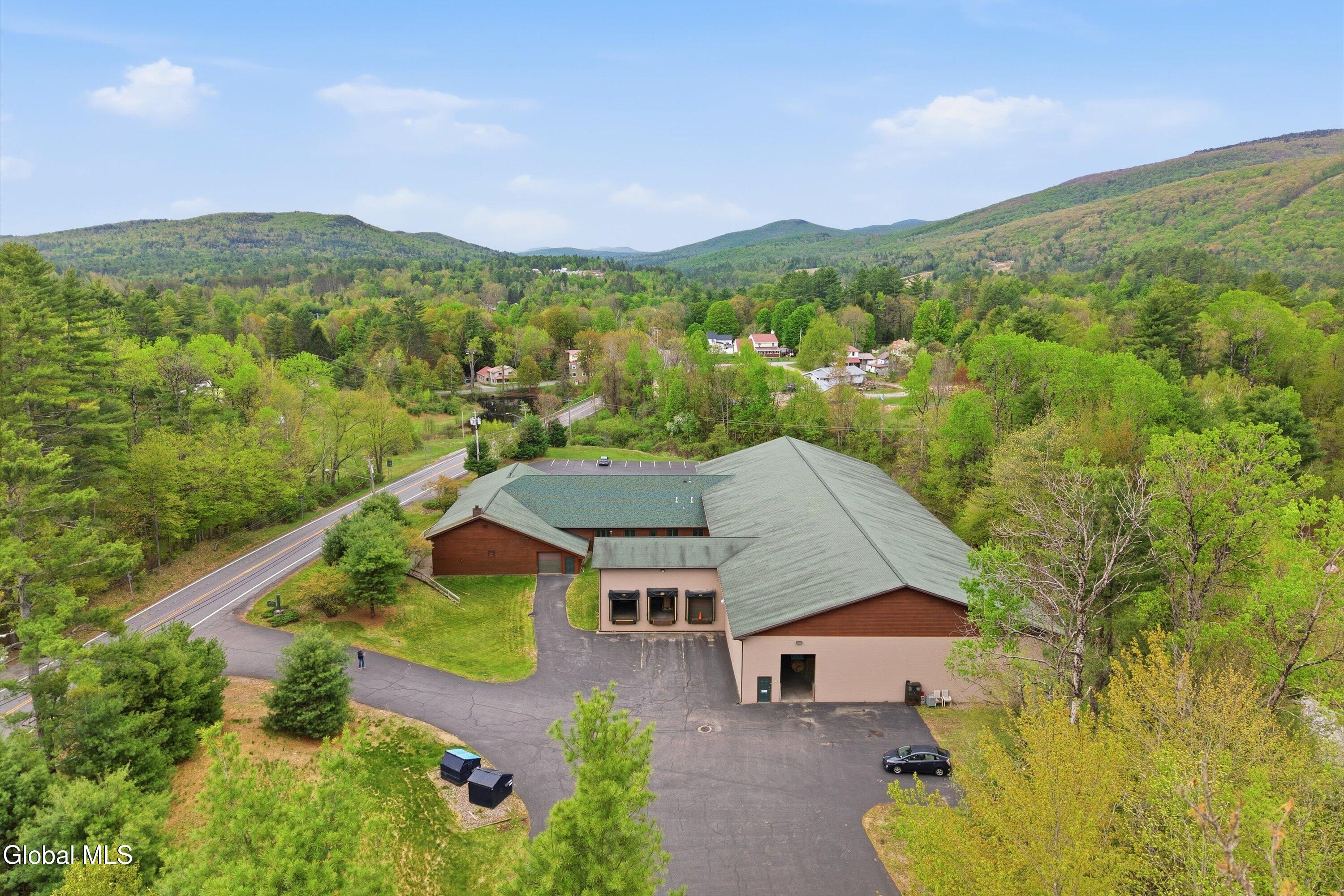 149 State Route 28N, North Creek, NY 12853