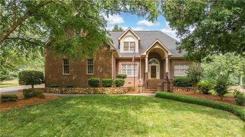 661 Nassau Trl, Asheboro, NC, 27205-0908 | Card Image