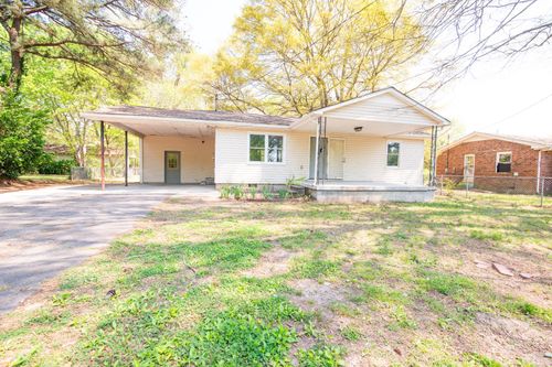 209 Gentry St, Tullahoma, TN, 37388-3872 | Card Image