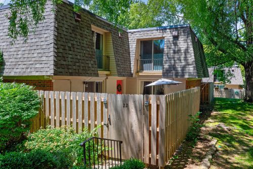 22-401 Redding Road, Lexington, KY, 40517 | Card Image