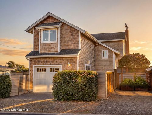 393 Beach St, Manzanita, OR, 97130-9002 | Card Image