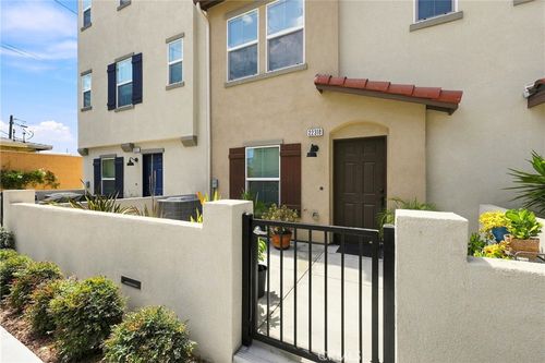 22318 Lily Ct, Torrance, CA, 90502 | Card Image