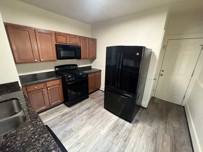 928 Nottingham Rd, House other with 2 bedrooms, 1 bathrooms and null parking in Grosse Pointe Park MI | Image 6