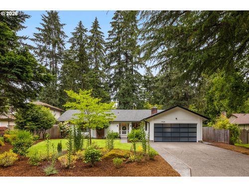 19025 Indian Springs Cir, Lake Oswego, OR, 97035-8321 | Card Image